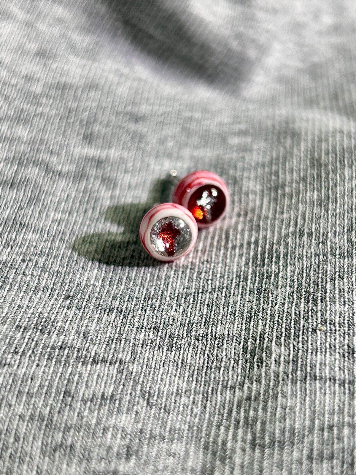 Cthulhu Eye - Pearlescent Fire Cross | Ear/Tongue/Lip Titanium Studs