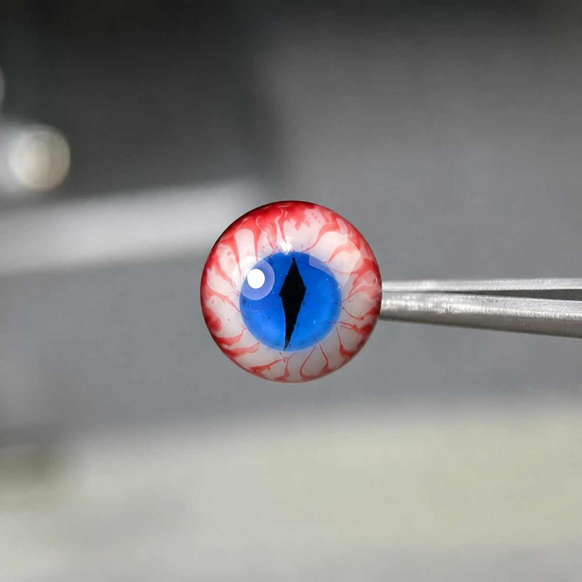 Cthulhu Eye - Sapphire Dragon | Ear/Tongue/Lip Titanium Studs