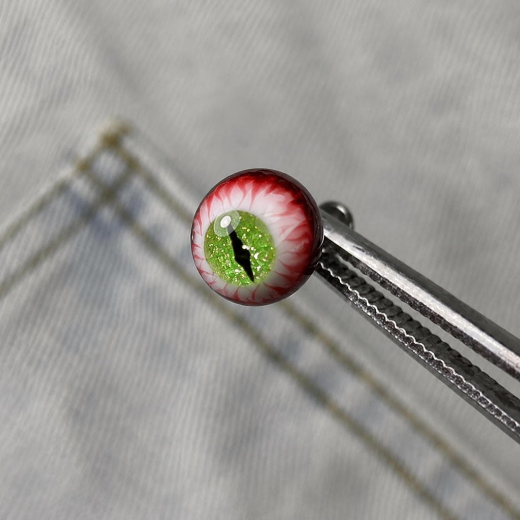 Cthulhu Eye - Emerald Dragon | Ear/Tongue/Lip Titanium Studs