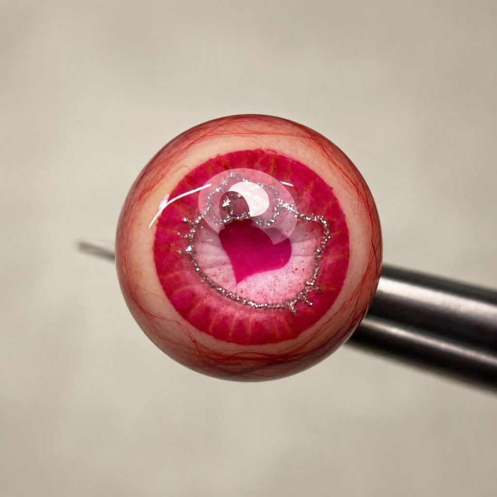 Cthulhu Eye - Kitty Heart Gaze | Ear/Tongue/Lip Titanium Studs