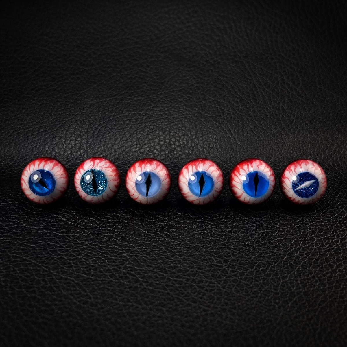 Cthulhu Eye - Sapphire Dragon | Ear/Tongue/Lip Titanium Studs