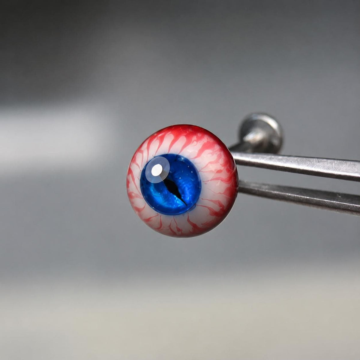Cthulhu Eye - Sapphire Dragon | Ear/Tongue/Lip Titanium Studs
