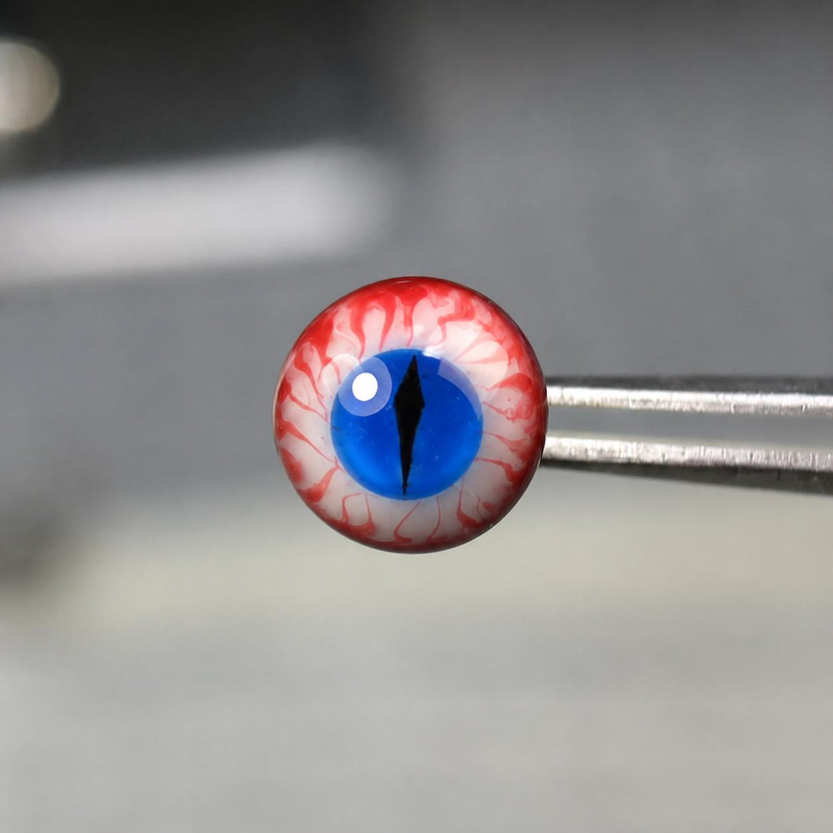 Cthulhu Eye - Sapphire Dragon | Ear/Tongue/Lip Titanium Studs
