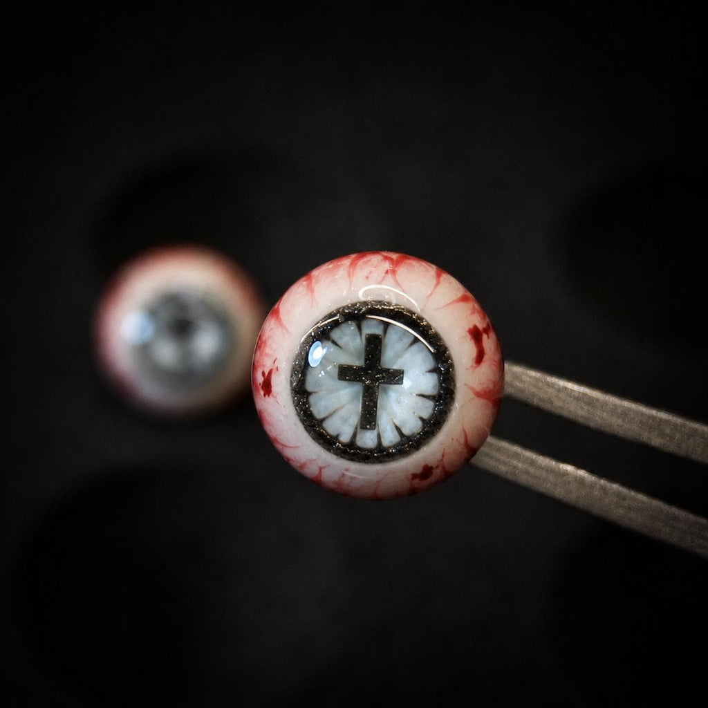 Cthulhu Eye - Sacred Cross | Ear/Tongue/Lip Titanium Studs
