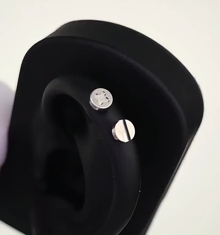ETSY 4568766621 | VIDEO 1 | Screw Head & Bone Spike-Back Stud