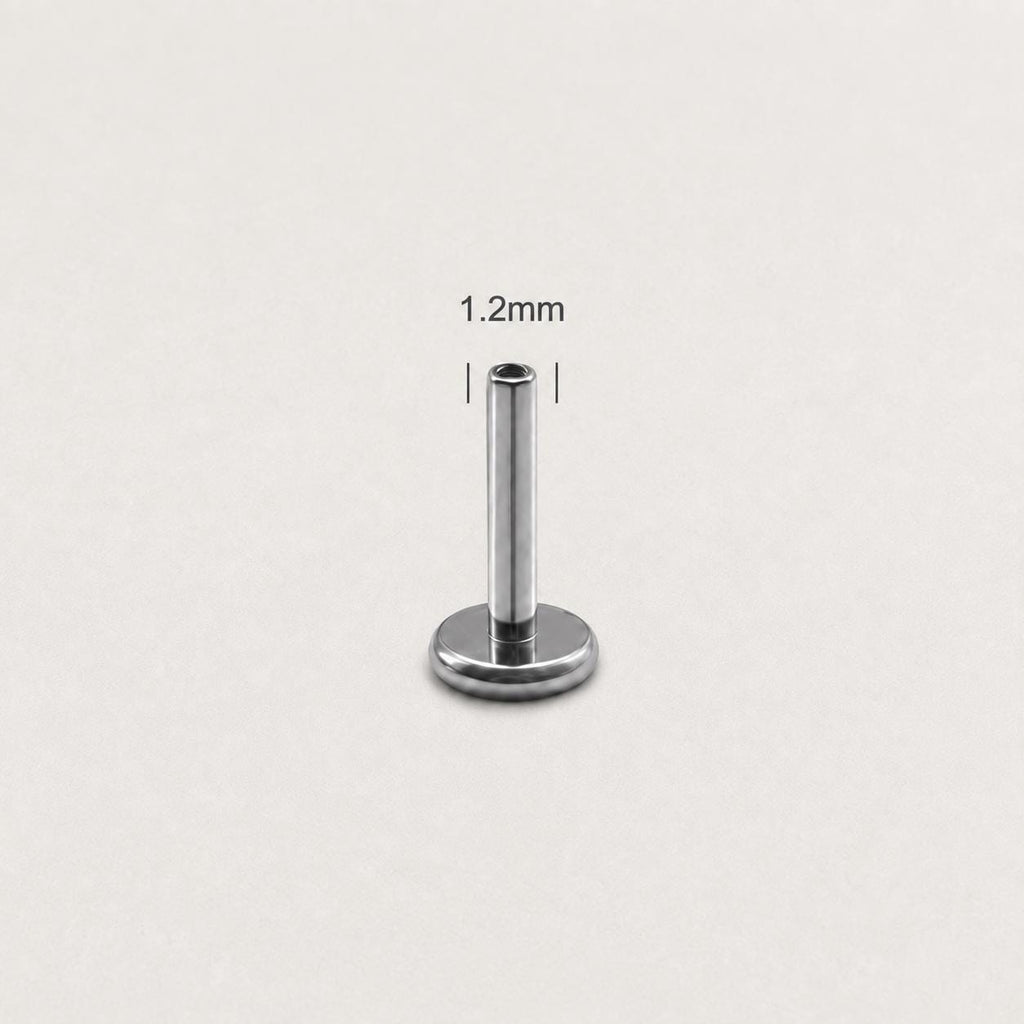 ETSY 4544719810 | IMAGE 7 | Threadless Labret Post