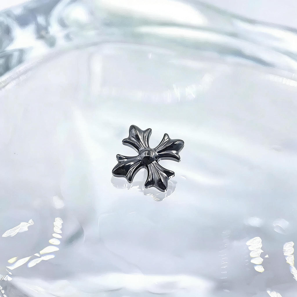 Gothic Cross F136 Titanium flat-back jewelry image 06
