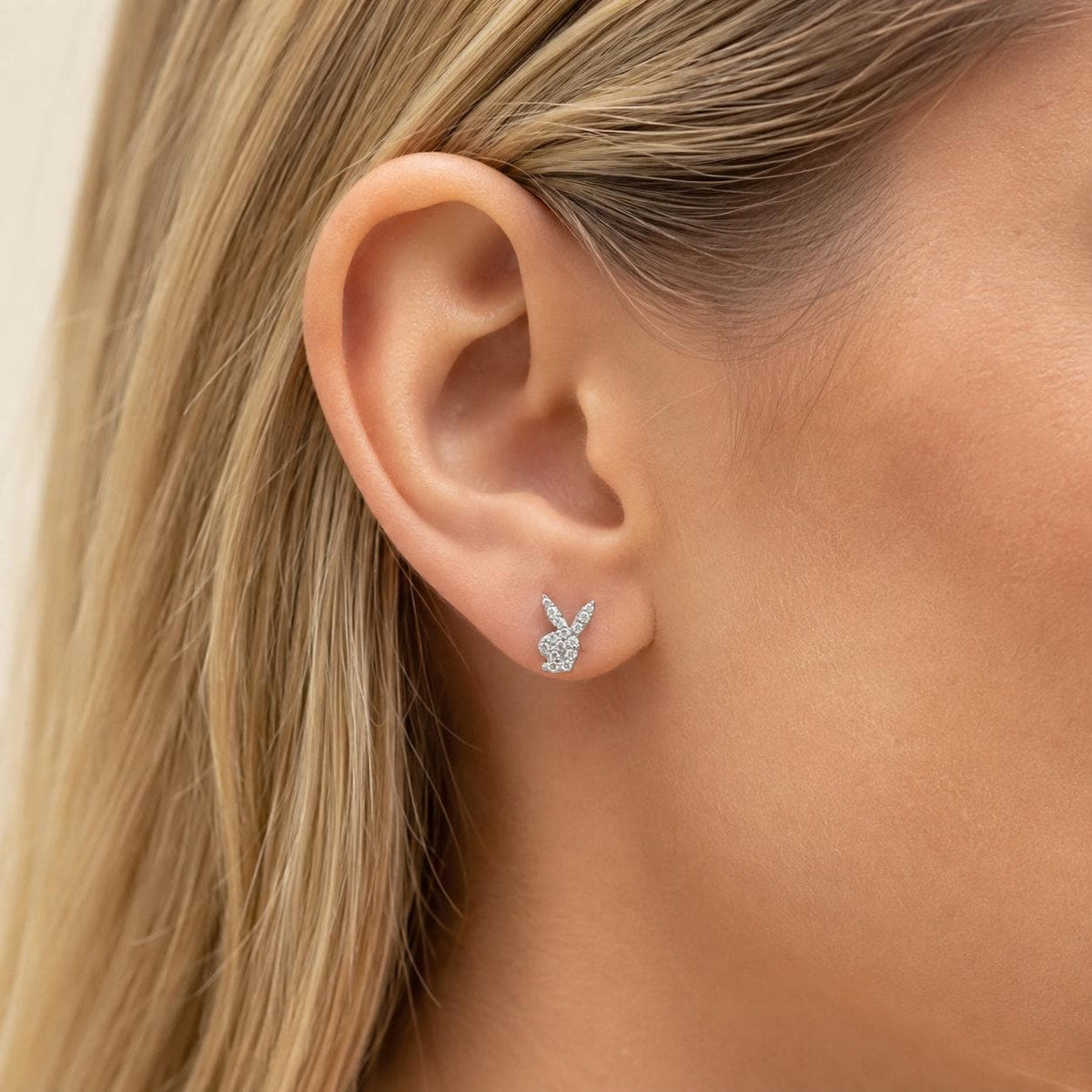 Pavé Bunny F136 Titanium flat-back jewelry image 04