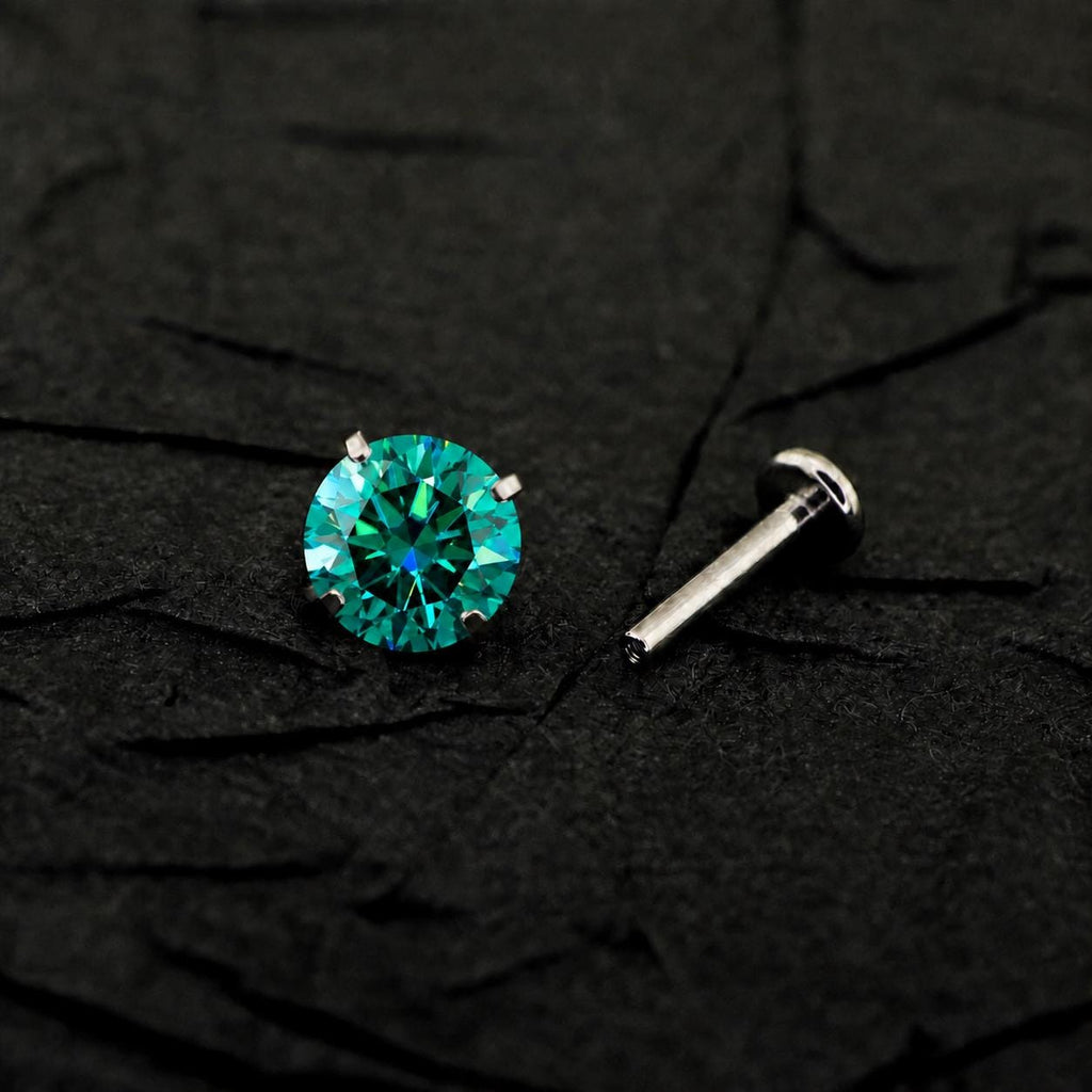 ETSY 4553763499 | IMAGE 4 | Vivid Emerald Green Moissanite Flat Back Stud
